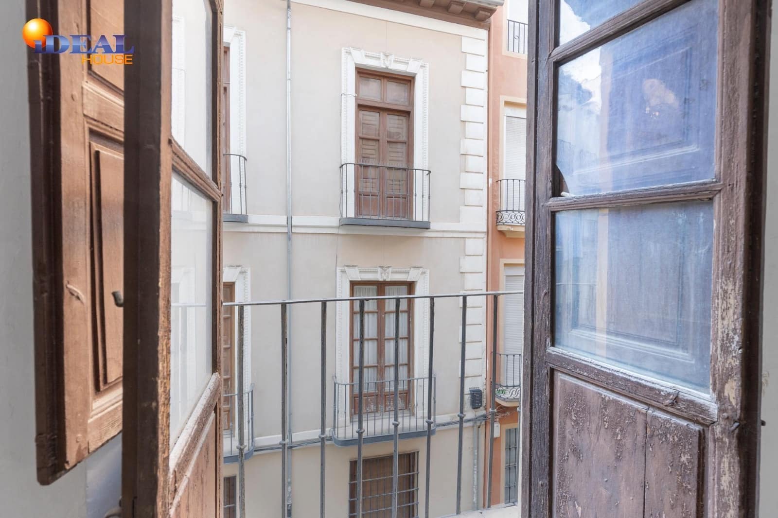 1 quarto Casa em Banda para venda em Granada cidade - 395 000 € (Ref: 9433926)