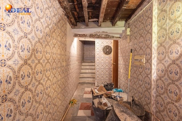 1 quarto Casa em Banda para venda em Centro, Granada cidade - 395 000 € (Ref: 9433926)