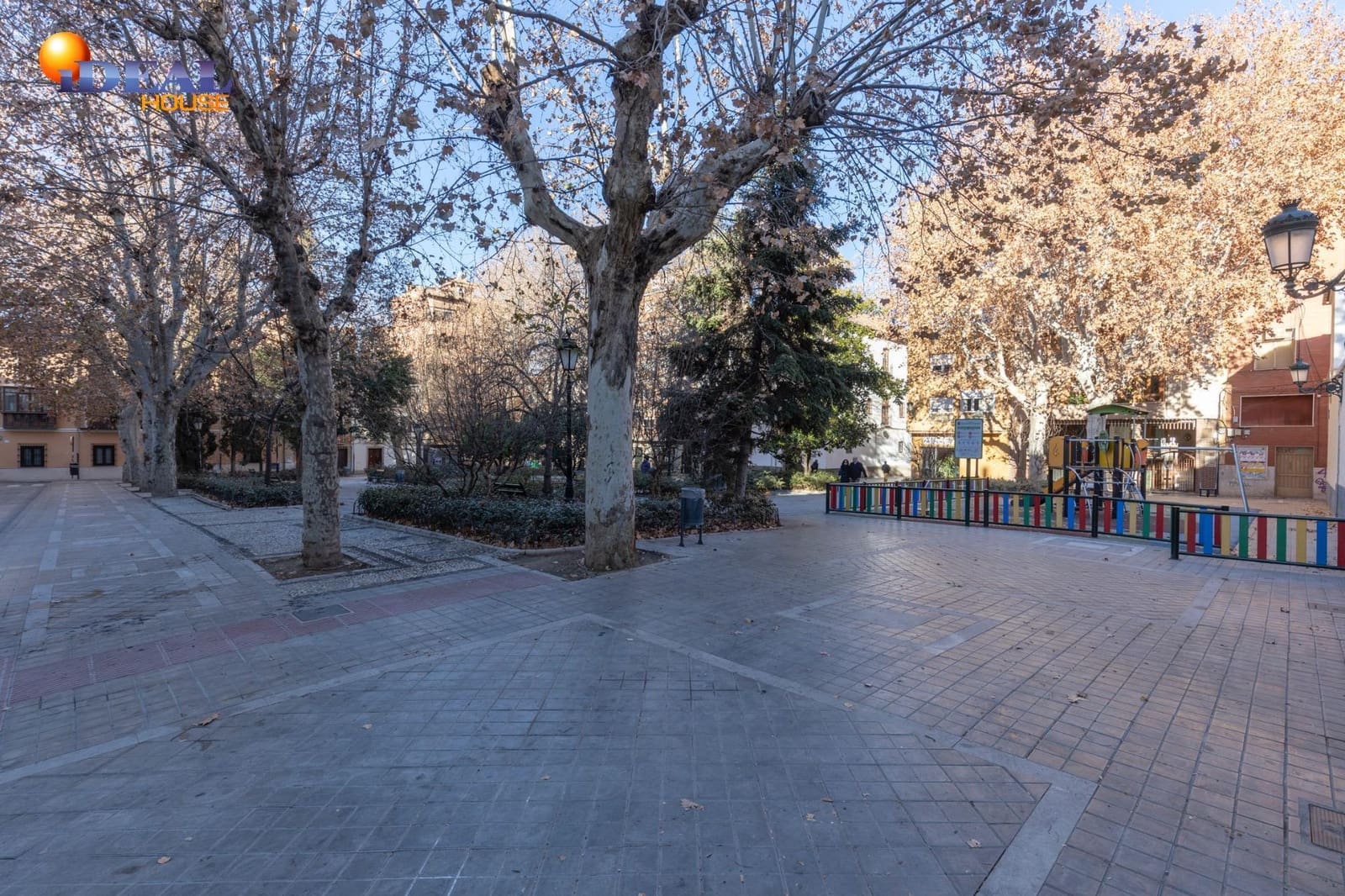 1 quarto Casa em Banda para venda em Granada cidade - 395 000 € (Ref: 9433926)