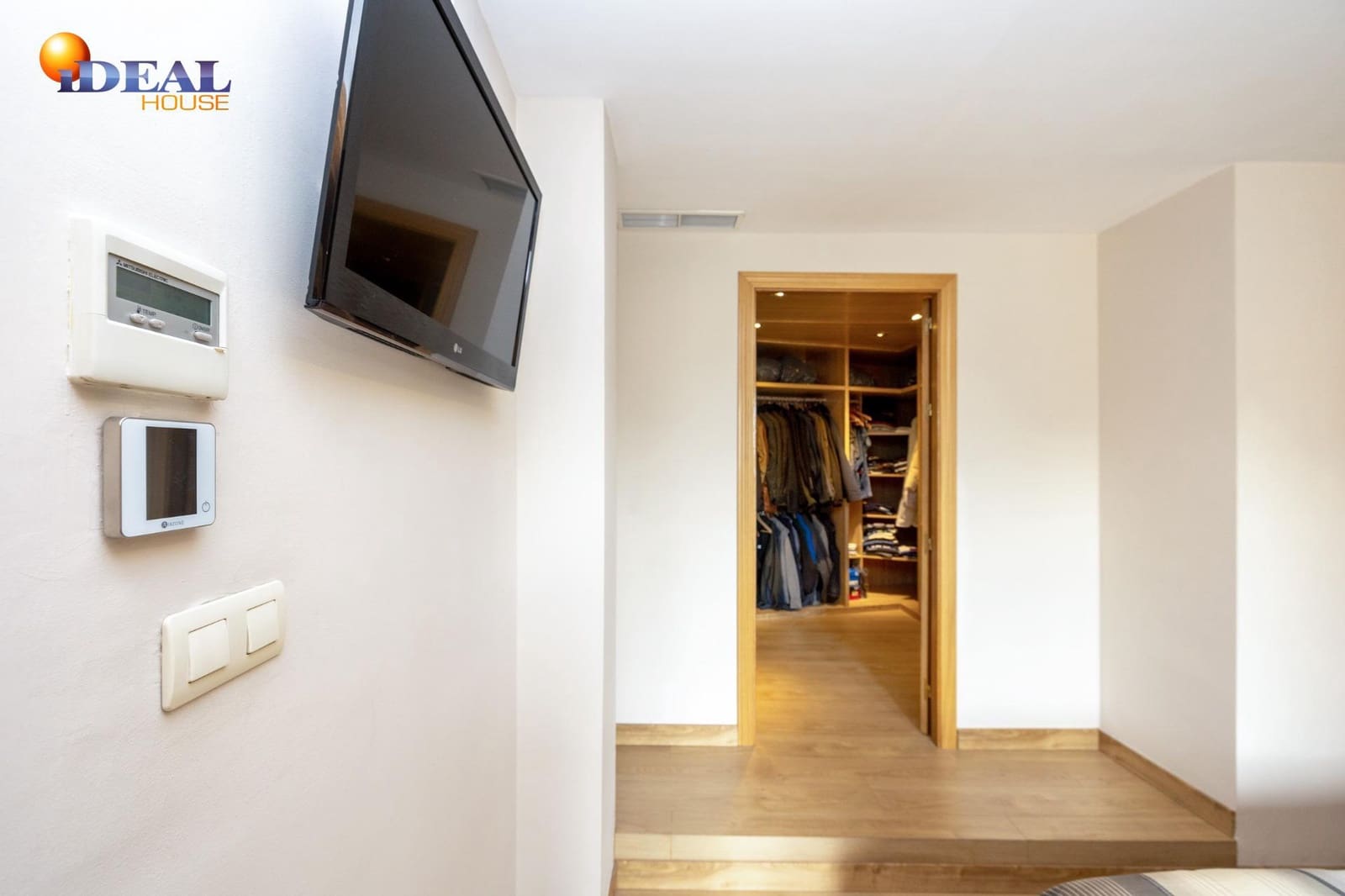 3 makuuhuone Rivitalo myytävänä paikassa Maracena mukana 
autotalli - 390 900 € (Ref: 9433930)