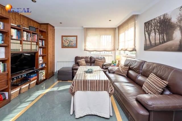 3 makuuhuone Rivitalo myytävänä paikassa Maracena mukana 
autotalli - 390 900 € (Ref: 9433930)