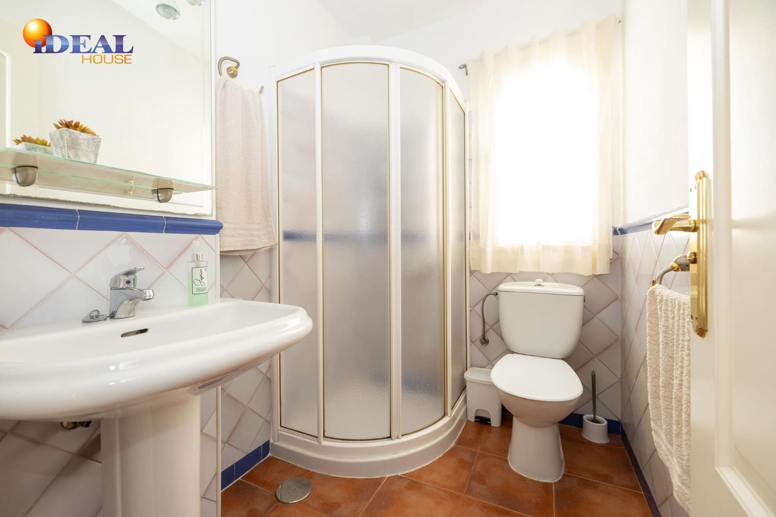 4 bedroom Villa for sale in Alhendin with pool garage - € 345,000 (Ref: 9433931)