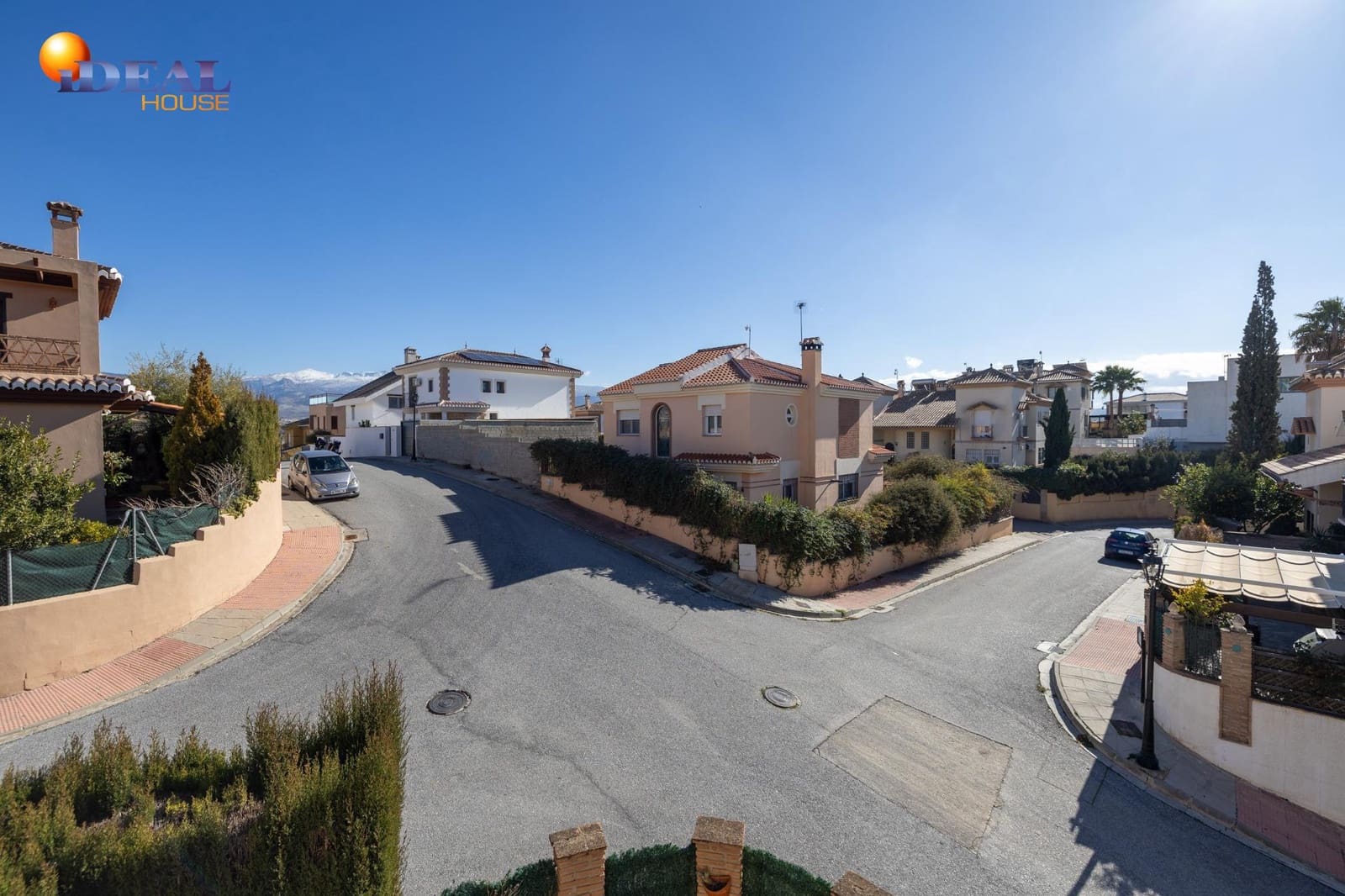 4 bedroom Villa for sale in Alhendin with pool garage - € 345,000 (Ref: 9433931)