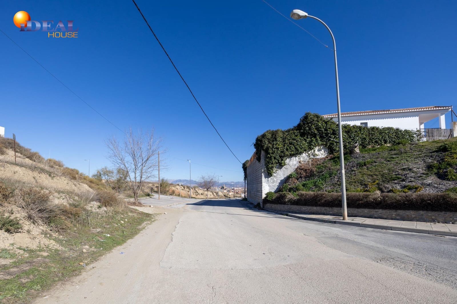 4 bedroom Villa for sale in Alhendin with pool garage - € 345,000 (Ref: 9433931)