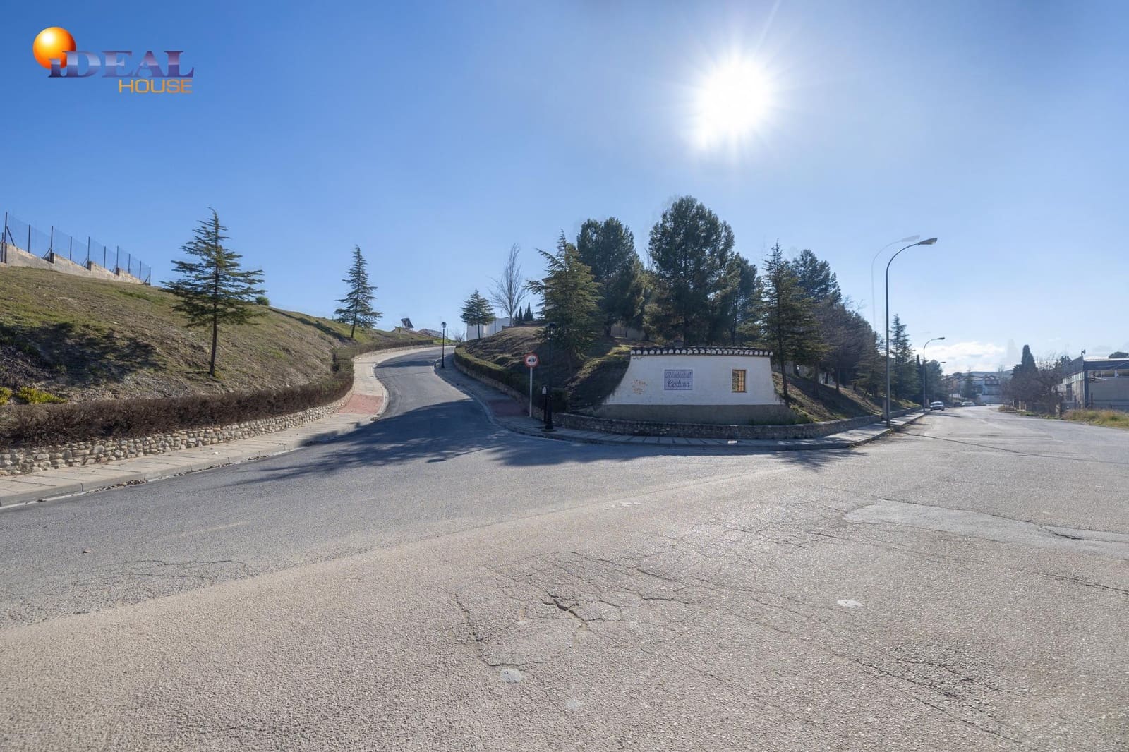 4 bedroom Villa for sale in Alhendin with pool garage - € 345,000 (Ref: 9433931)