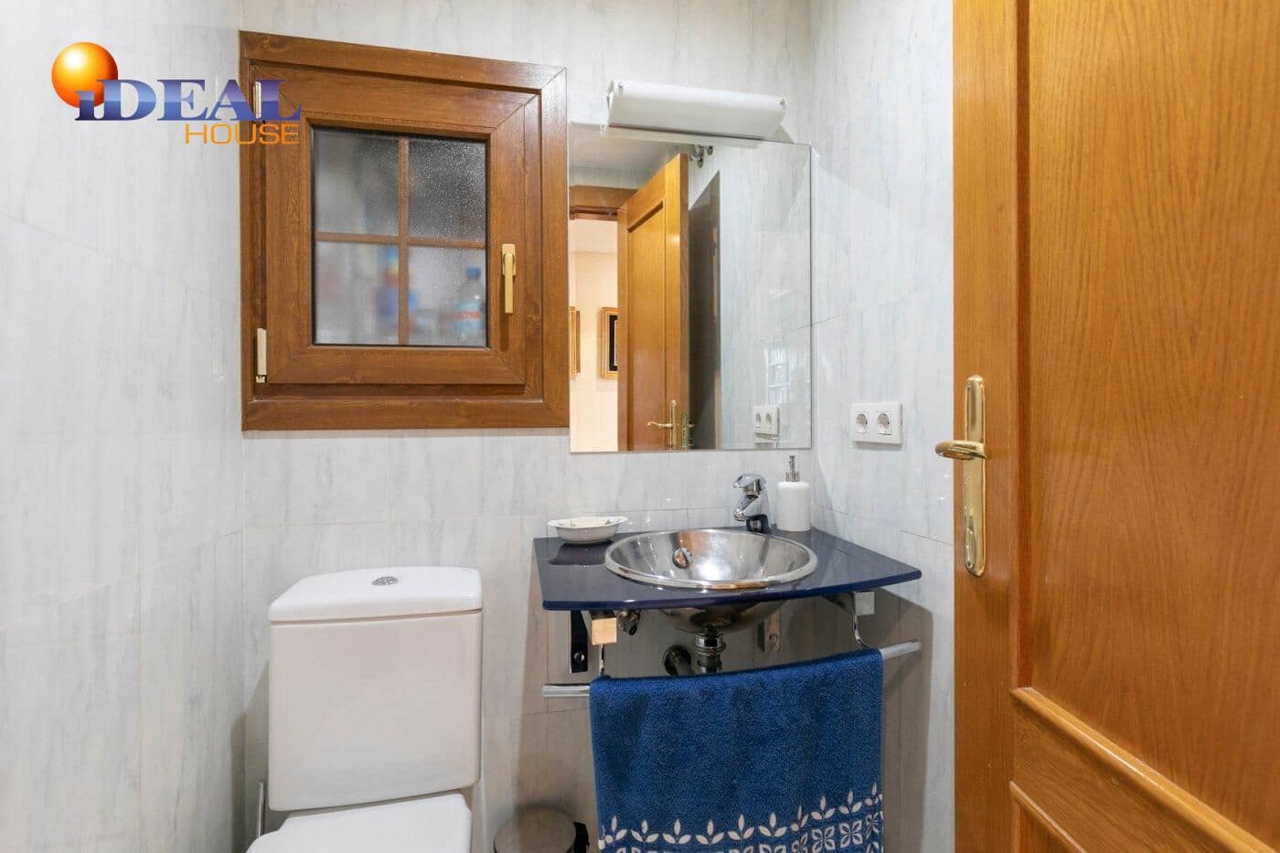 13 soverom Kjedet enebolig til salgs i Huetor Vega med svømmebasseng garasje - € 850 000 (Ref: 9433933)