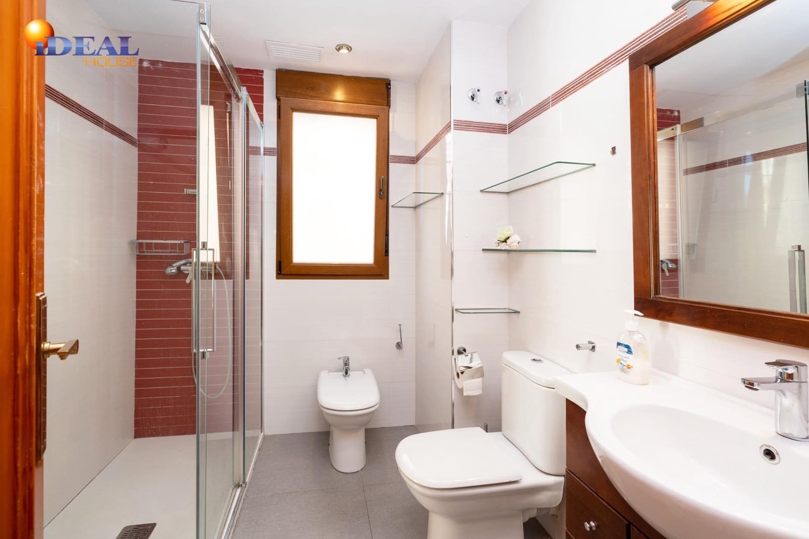 6 soverom Villa til salgs i Granada by med svømmebasseng - € 745 000 (Ref: 9433936)