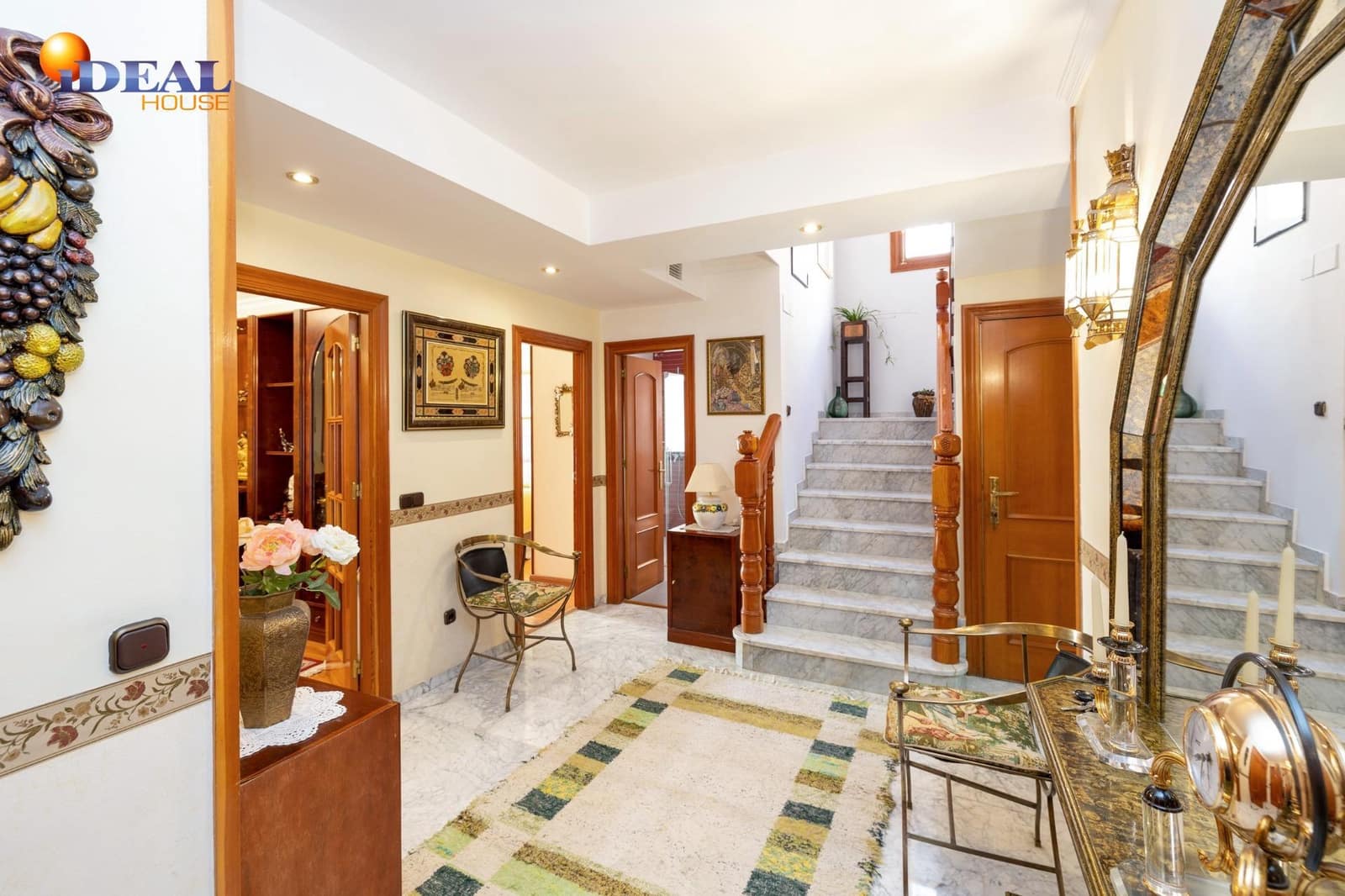 6 soverom Villa til salgs i Granada by med svømmebasseng - € 745 000 (Ref: 9433936)