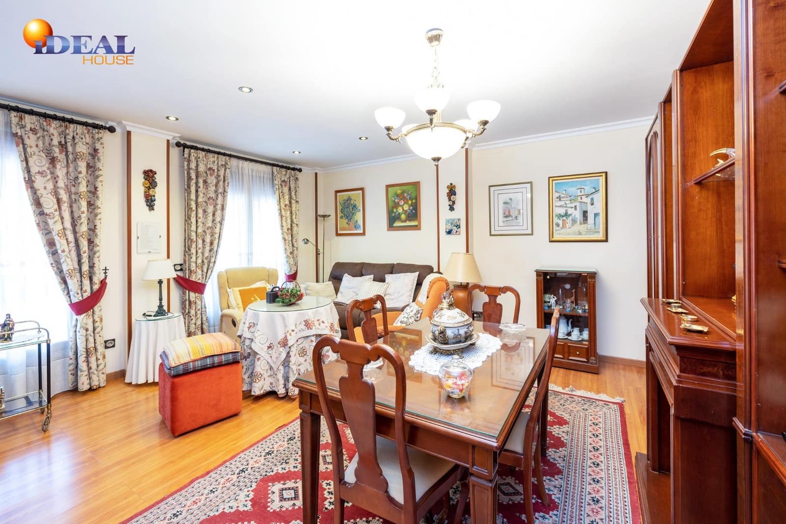 6 soverom Villa til salgs i Granada by med svømmebasseng - € 745 000 (Ref: 9433936)