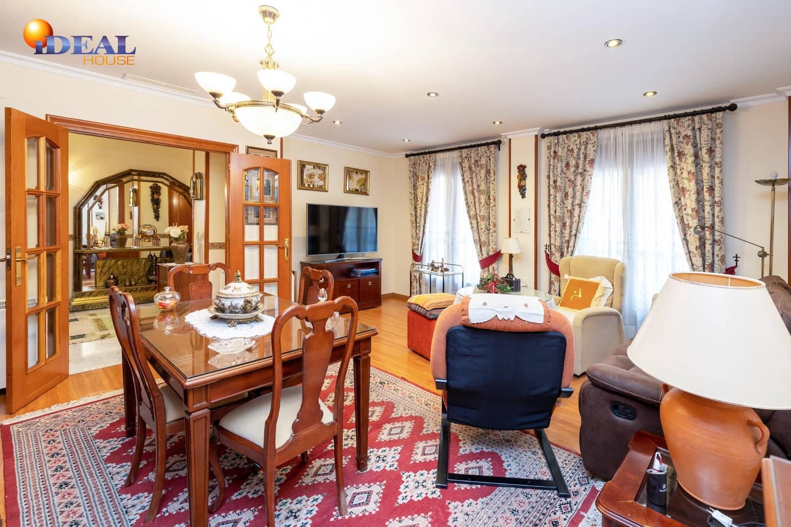 6 soverom Villa til salgs i Granada by med svømmebasseng - € 745 000 (Ref: 9433936)