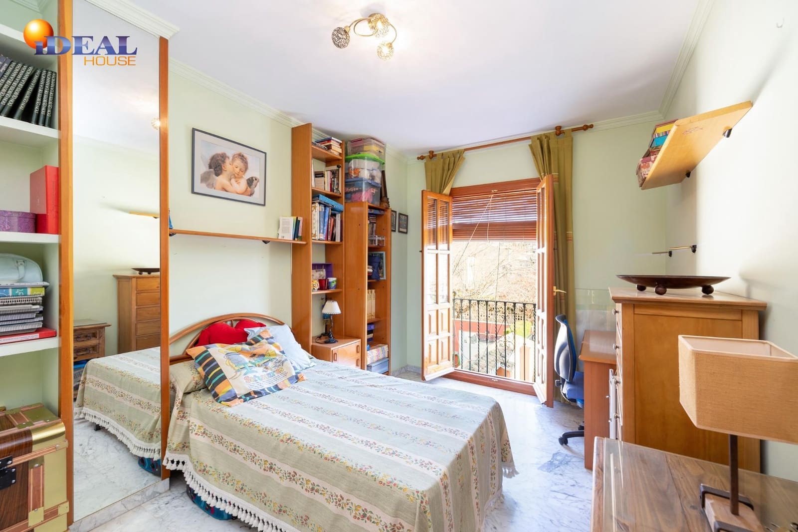 6 soverom Villa til salgs i Granada by med svømmebasseng - € 745 000 (Ref: 9433936)