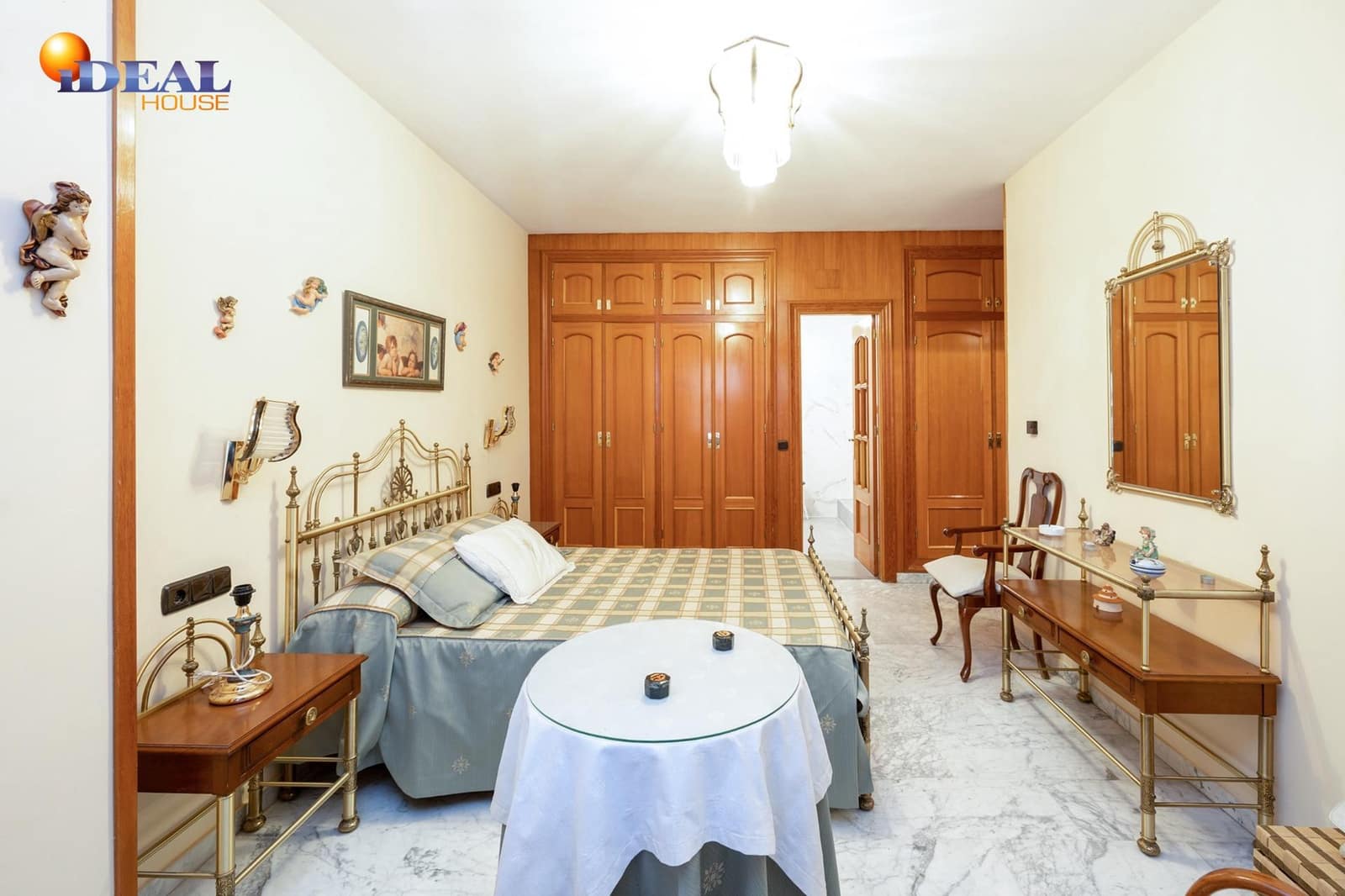 6 soverom Villa til salgs i Granada by med svømmebasseng - € 745 000 (Ref: 9433936)