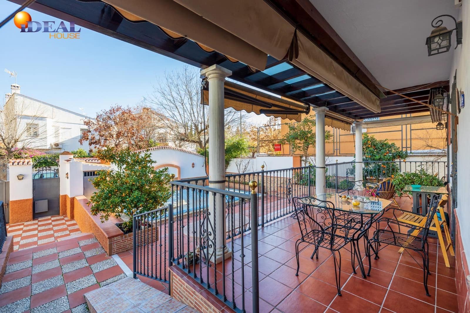 6 soverom Villa til salgs i Granada by med svømmebasseng - € 745 000 (Ref: 9433936)