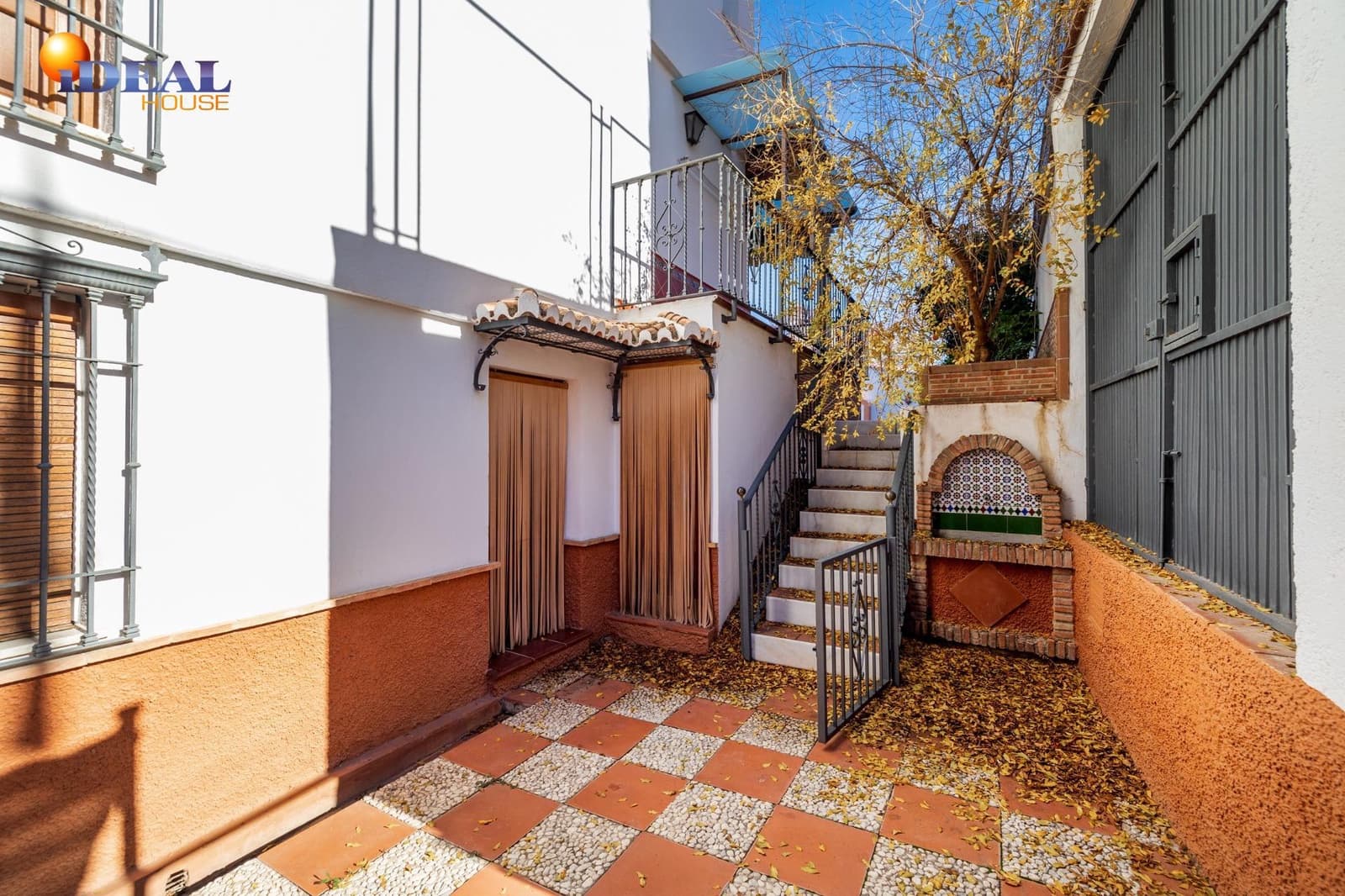 6 soverom Villa til salgs i Granada by med svømmebasseng - € 745 000 (Ref: 9433936)