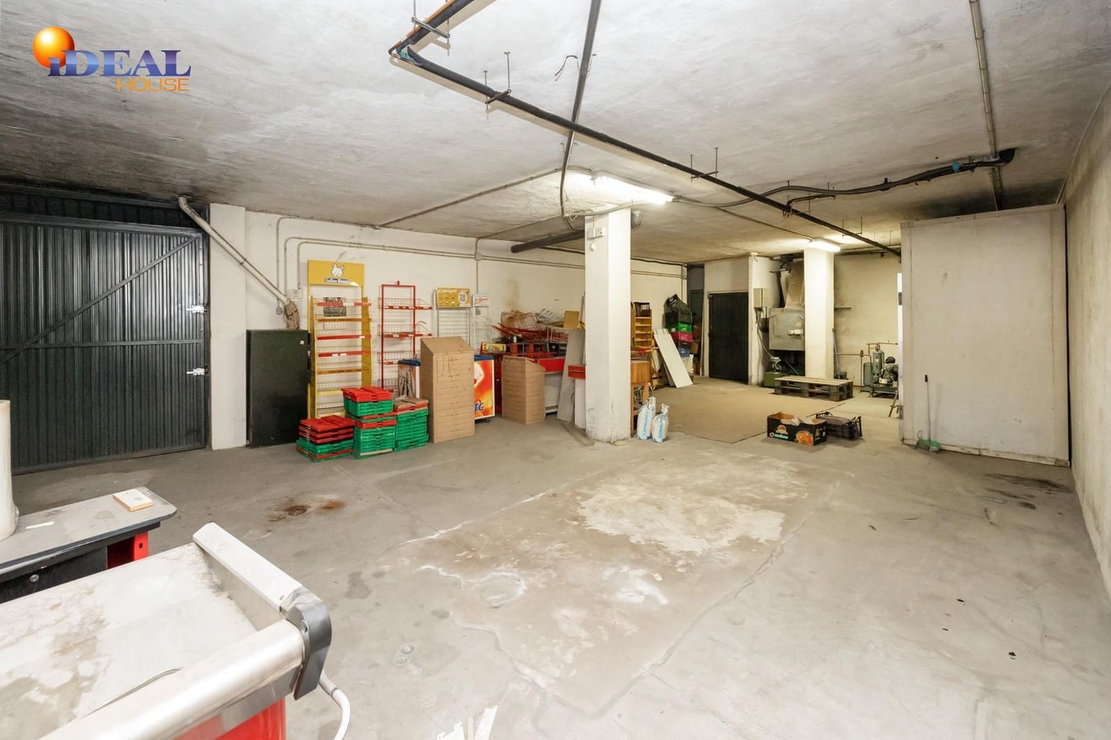 Kommersiell till salu i Gojar med garage - 259 000 € (Ref: 9433937)