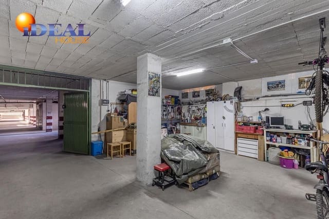 Garaje en Armilla en venta - 33.000 € (Ref: 9433940)