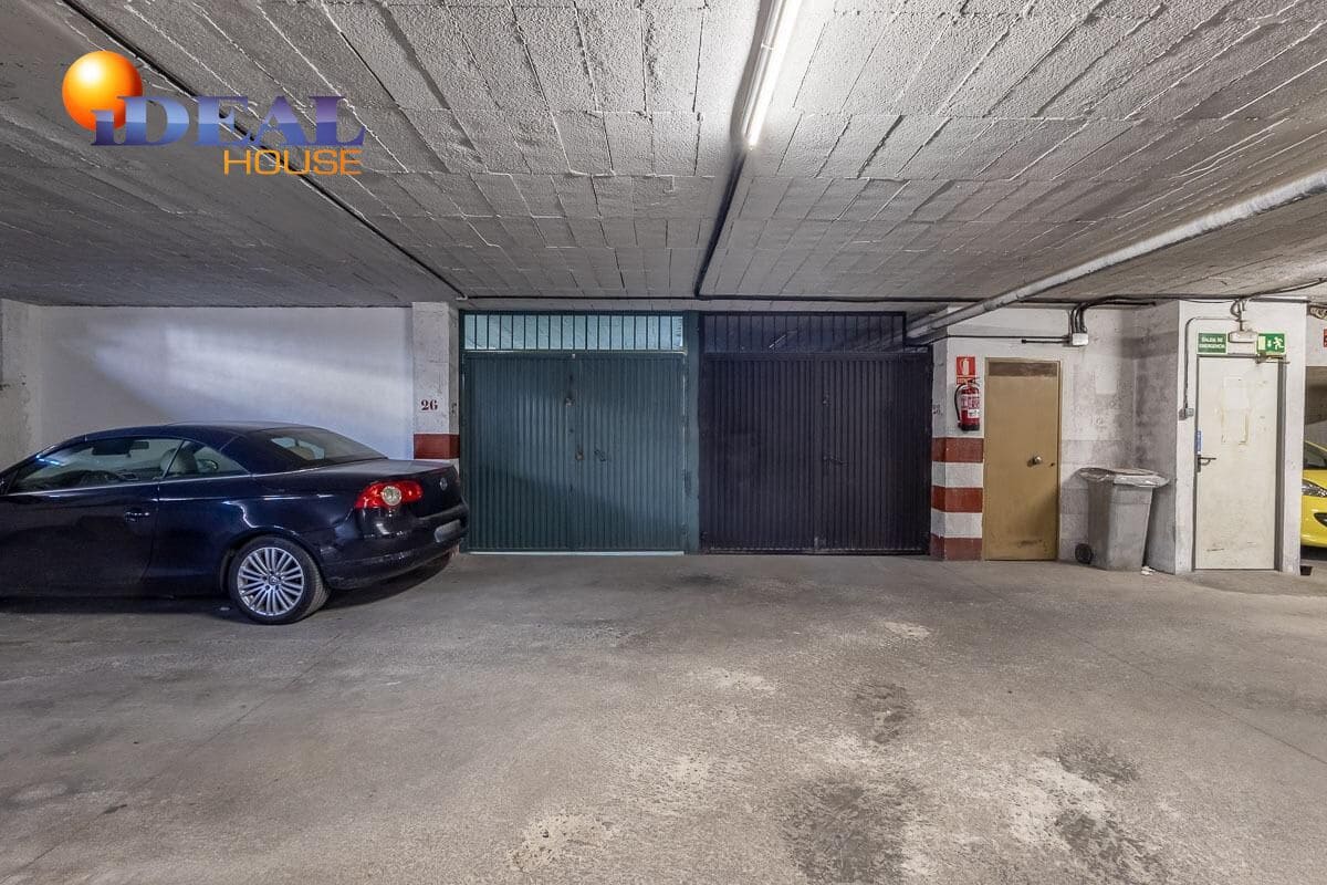 Garaje en Armilla en venta - 33.000 € (Ref: 9433940)