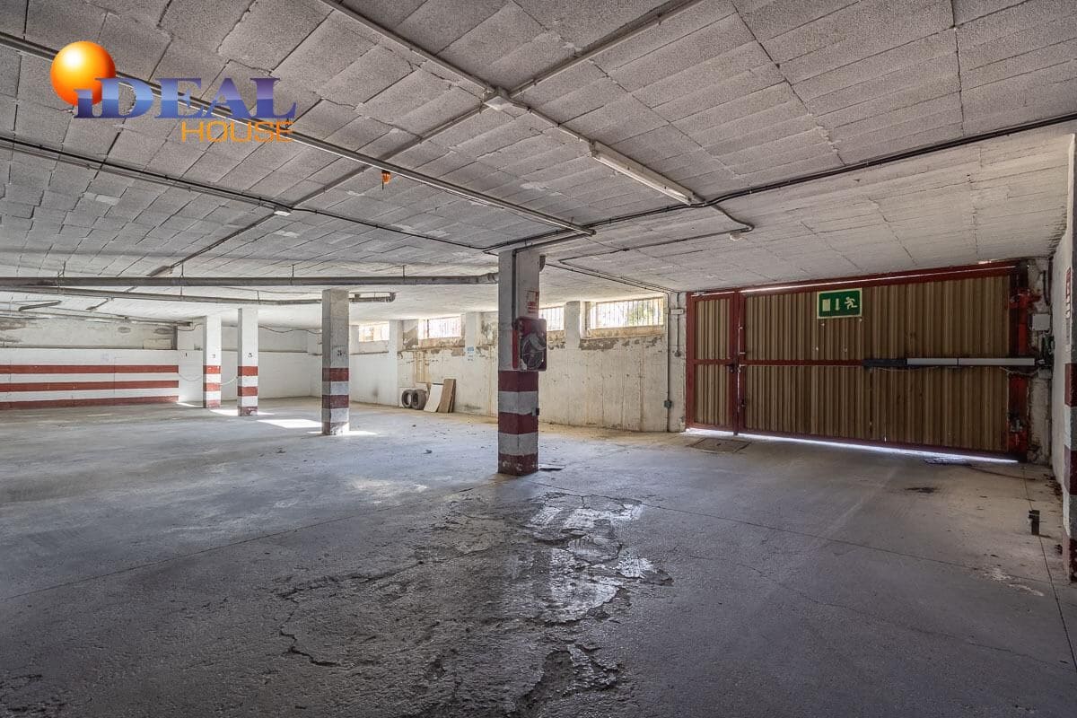 Garaje en Armilla en venta - 33.000 € (Ref: 9433940)