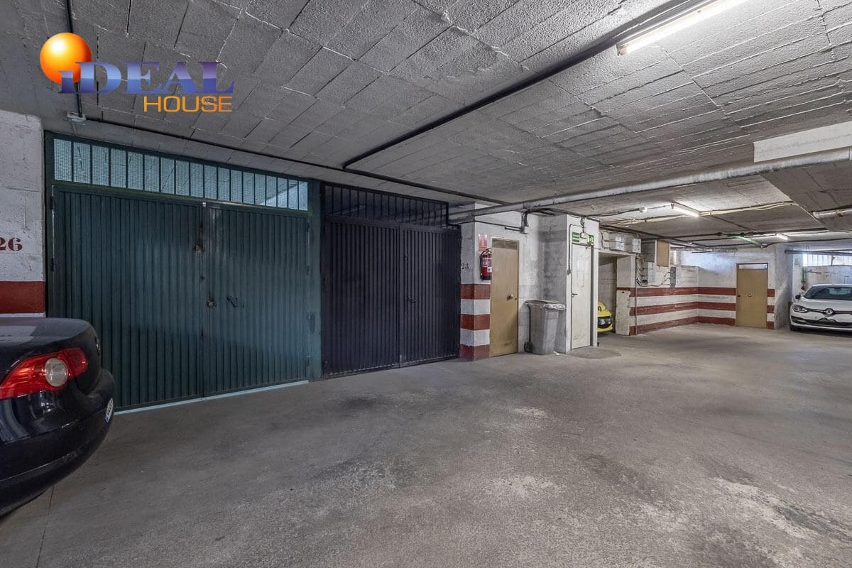 Garaje en Armilla en venta - 33.000 € (Ref: 9433940)