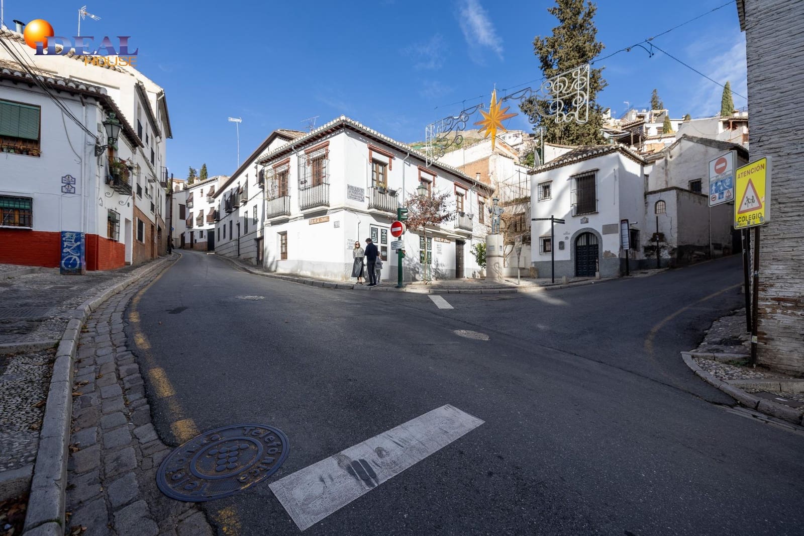 Grottehus til salgs i Granada by - € 119 000 (Ref: 9433943)