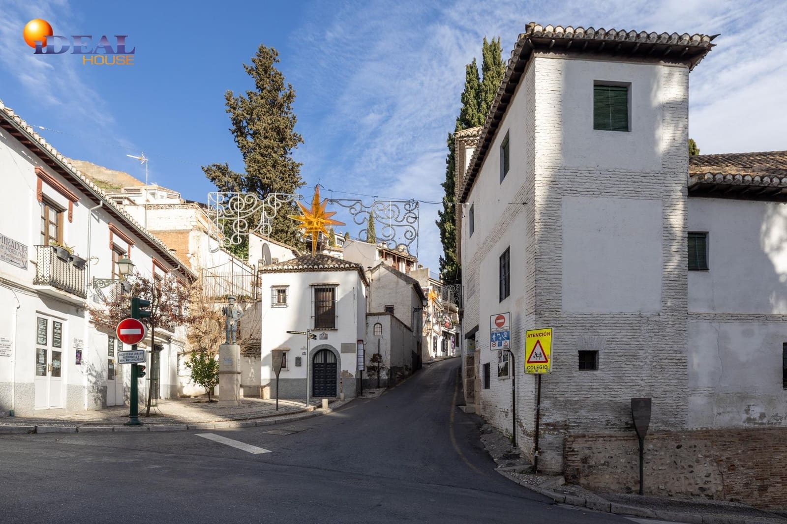 Grottehus til salgs i Granada by - € 119 000 (Ref: 9433943)