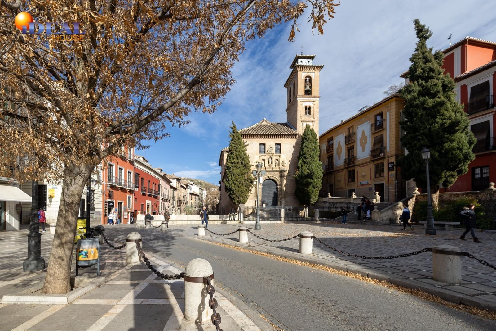 Grottehus til salgs i Granada by - € 119 000 (Ref: 9433943)