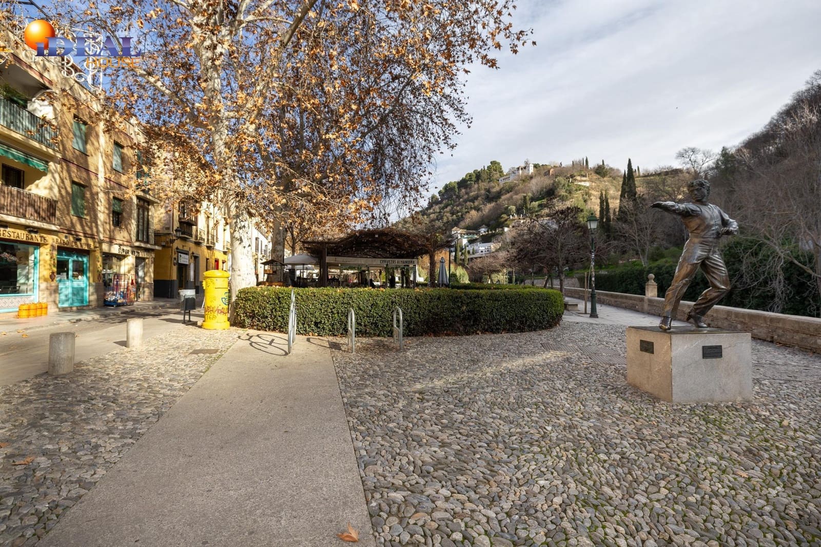 Grottehus til salgs i Granada by - € 119 000 (Ref: 9433943)
