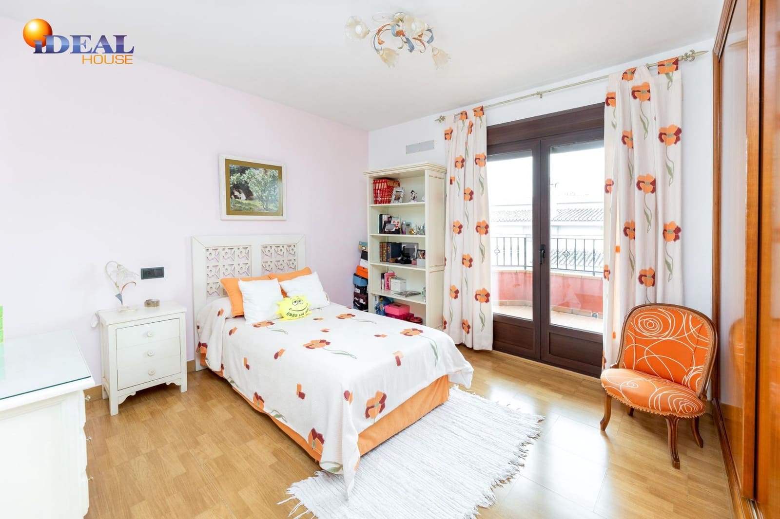 4 soverom Villa til salgs i Las Gabias med svømmebasseng garasje - € 465 000 (Ref: 9433944)