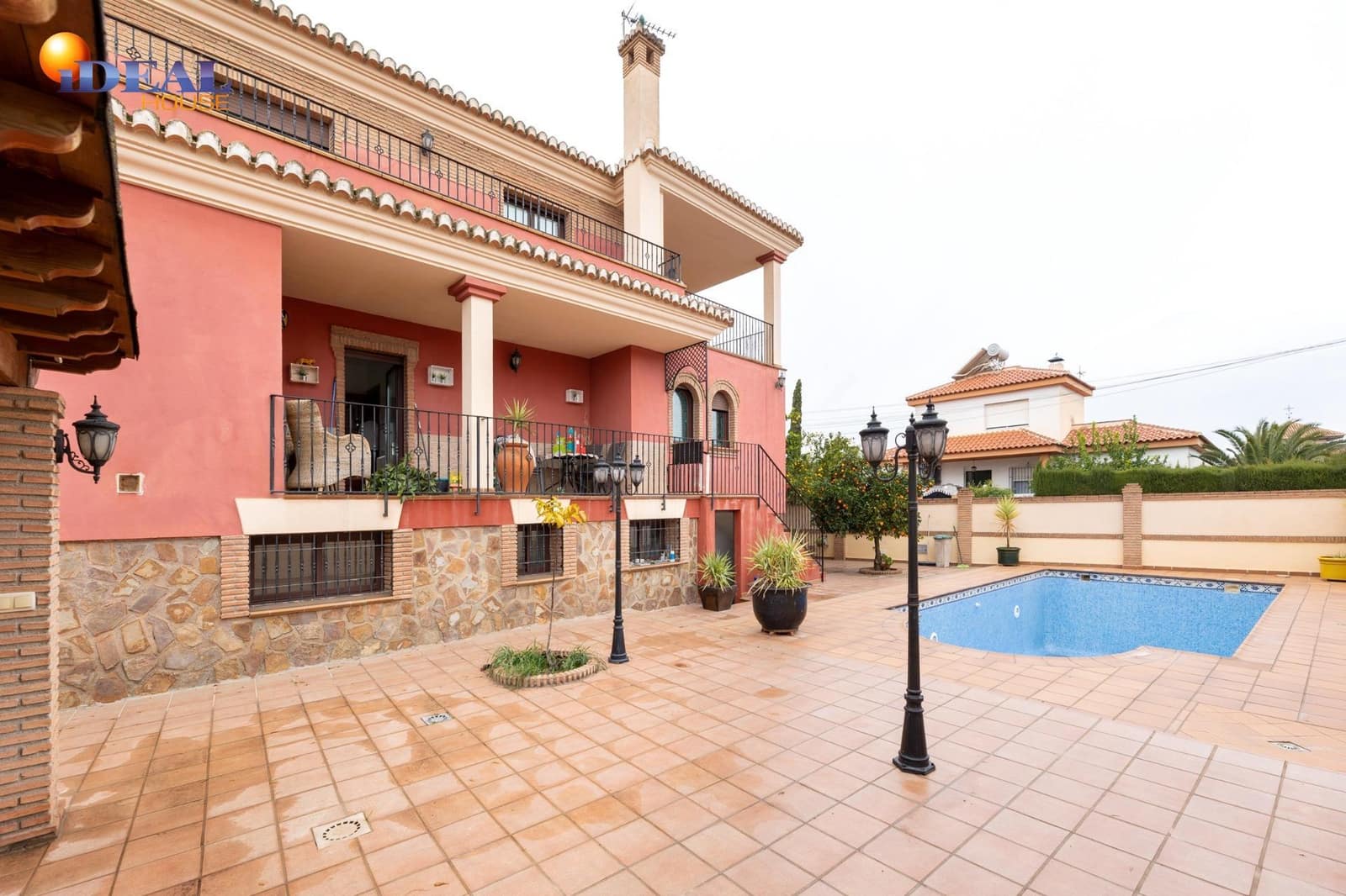 4 soverom Villa til salgs i Las Gabias med svømmebasseng garasje - € 465 000 (Ref: 9433944)