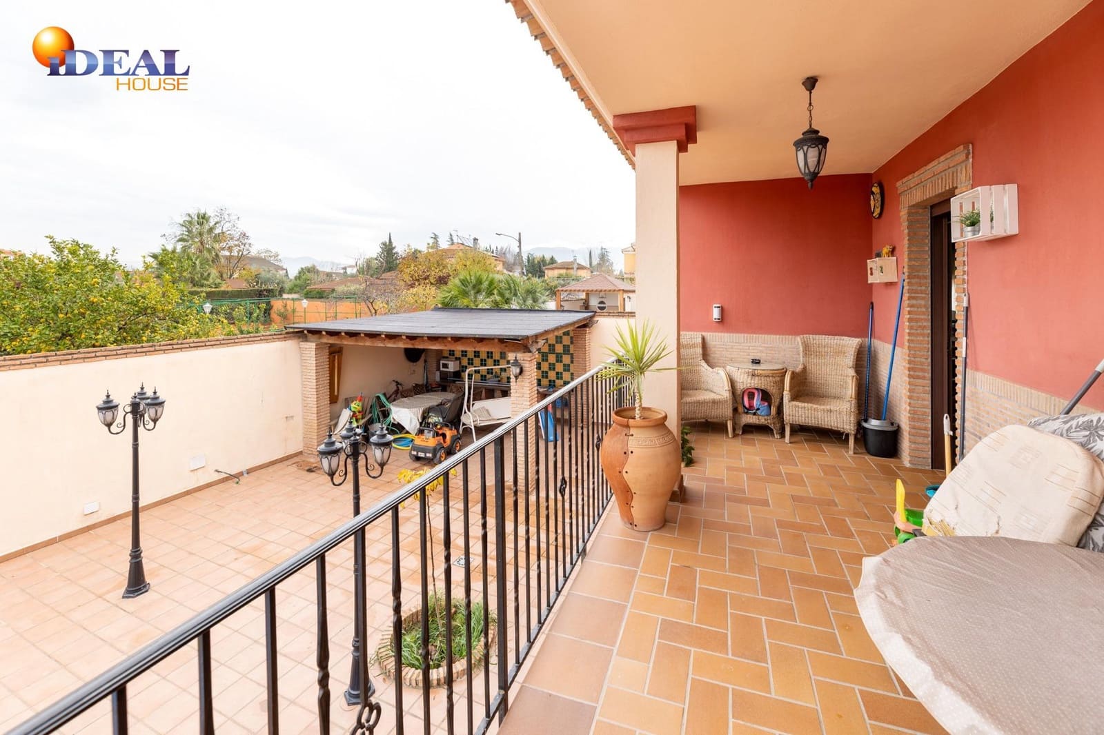 4 soverom Villa til salgs i Las Gabias med svømmebasseng garasje - € 465 000 (Ref: 9433944)