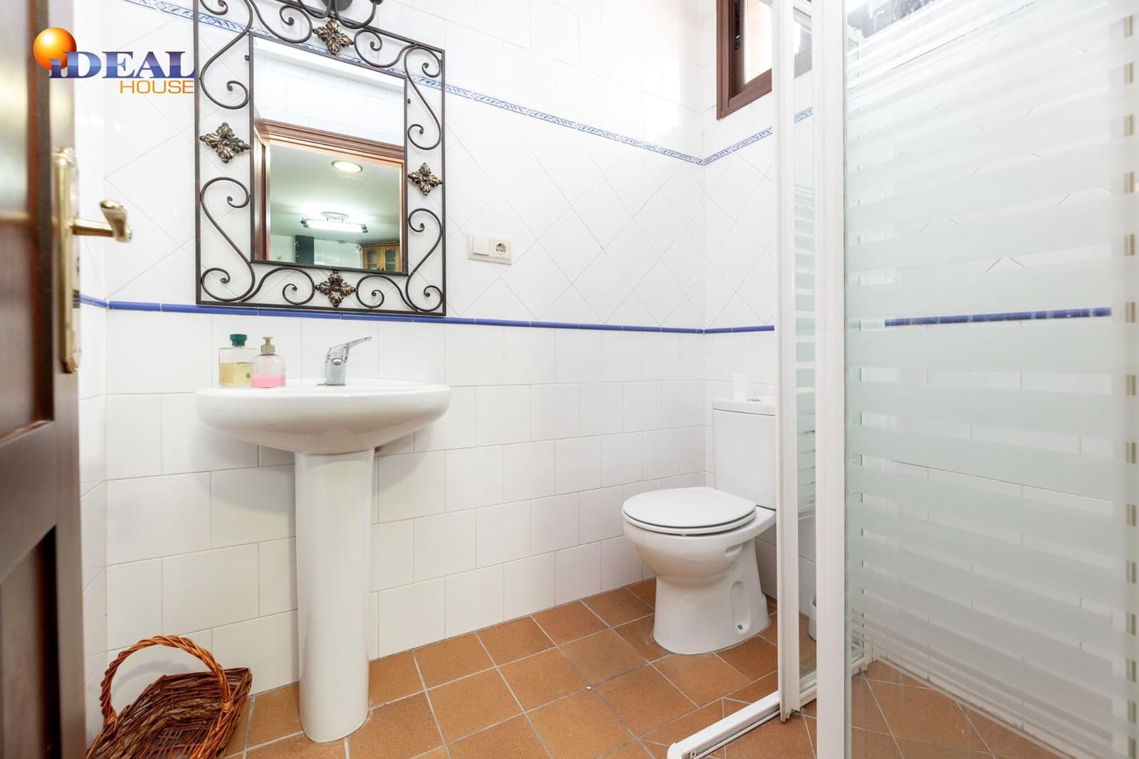 4 soverom Villa til salgs i Las Gabias med svømmebasseng garasje - € 465 000 (Ref: 9433944)