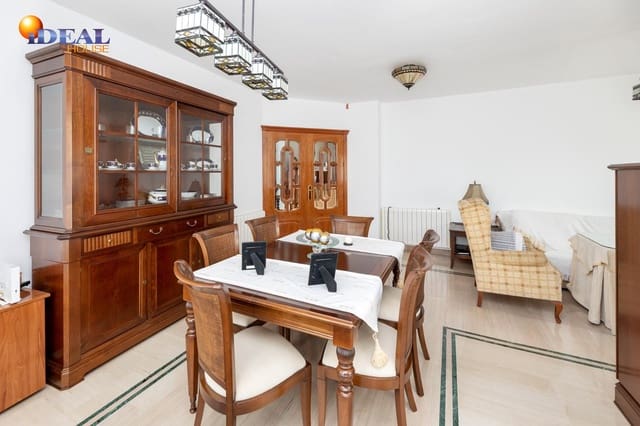 4 soverom Villa til salgs i Las Gabias med svømmebasseng garasje - € 465 000 (Ref: 9433944)