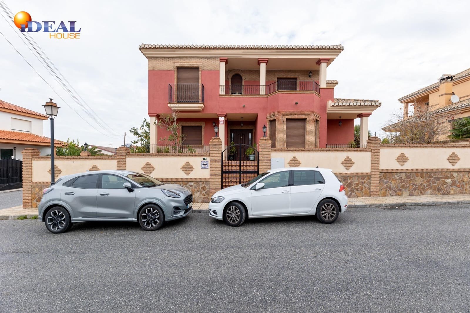 4 soverom Villa til salgs i Las Gabias med svømmebasseng garasje - € 465 000 (Ref: 9433944)