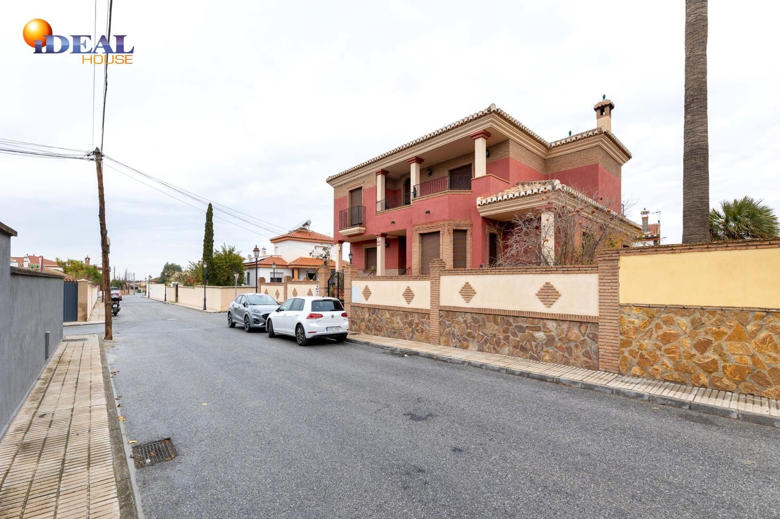 4 soverom Villa til salgs i Las Gabias med svømmebasseng garasje - € 465 000 (Ref: 9433944)