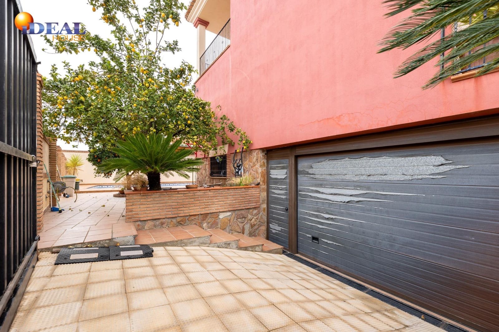 4 soverom Villa til salgs i Las Gabias med svømmebasseng garasje - € 465 000 (Ref: 9433944)