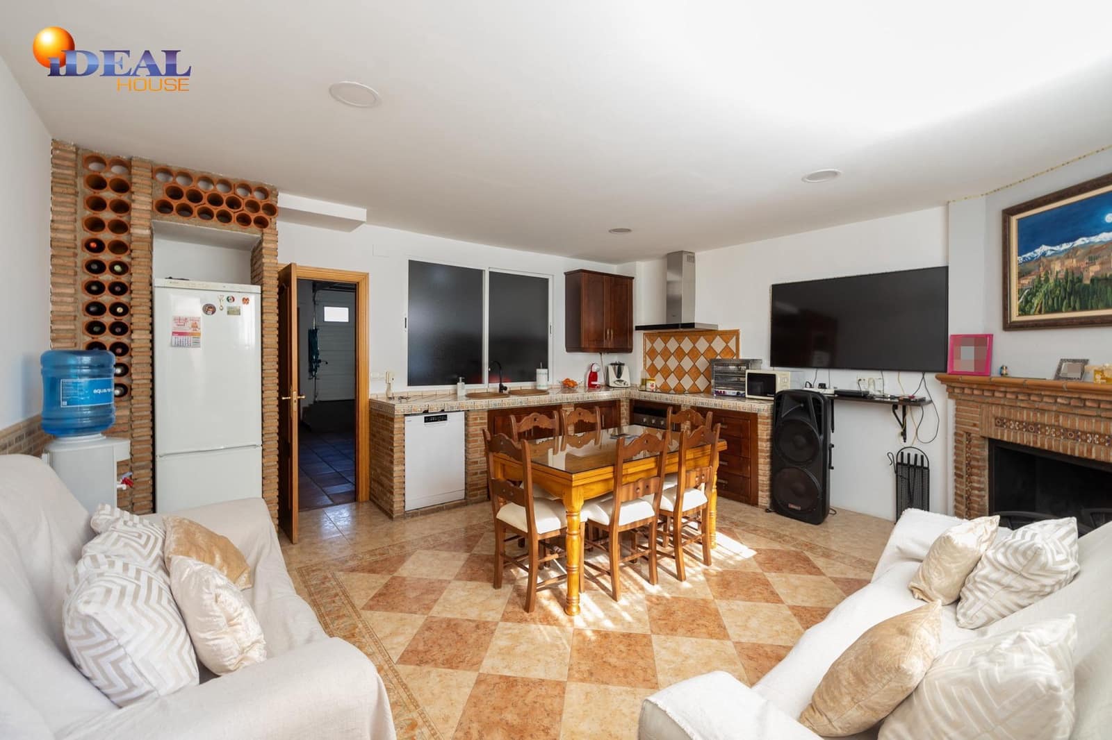 3 bedroom Terraced Villa for sale in Huetor Vega with garage - € 329,000 (Ref: 9433946)