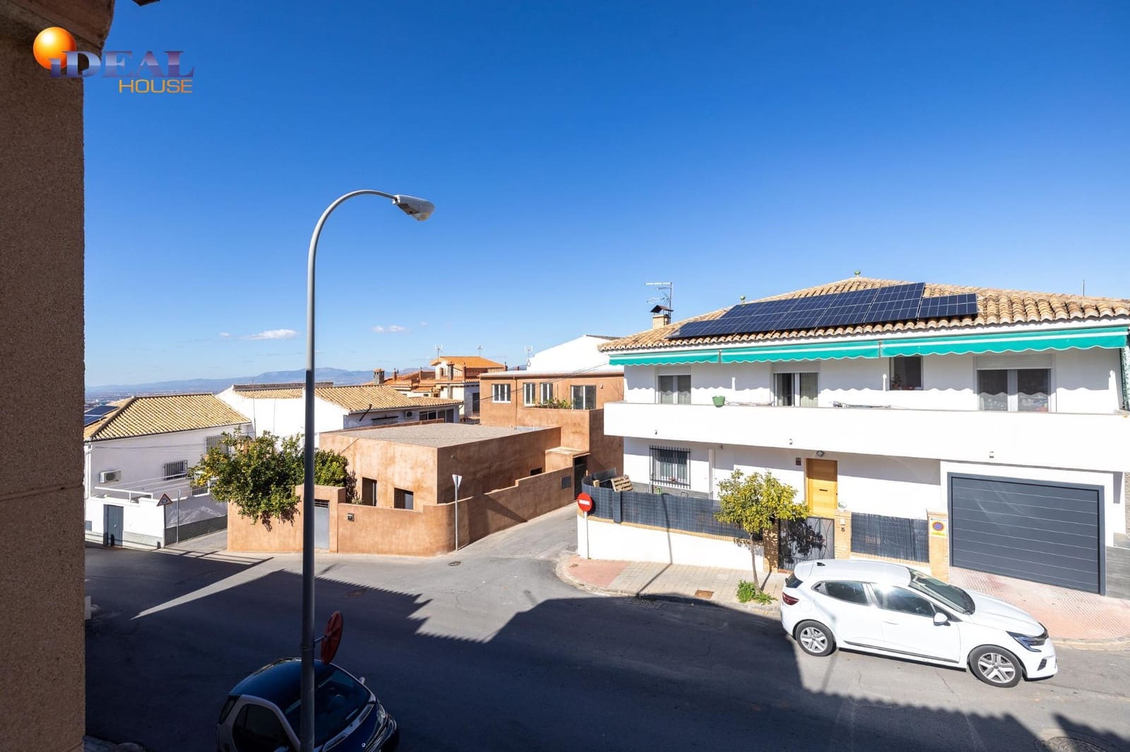 3 bedroom Terraced Villa for sale in Huetor Vega with garage - € 329,000 (Ref: 9433946)