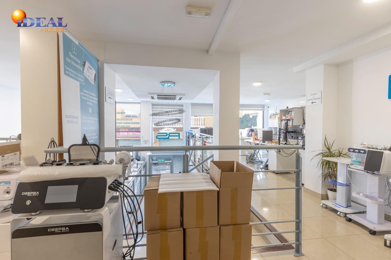 Kommersiell til salgs i Cullar Vega - € 115 000 (Ref: 9433947)