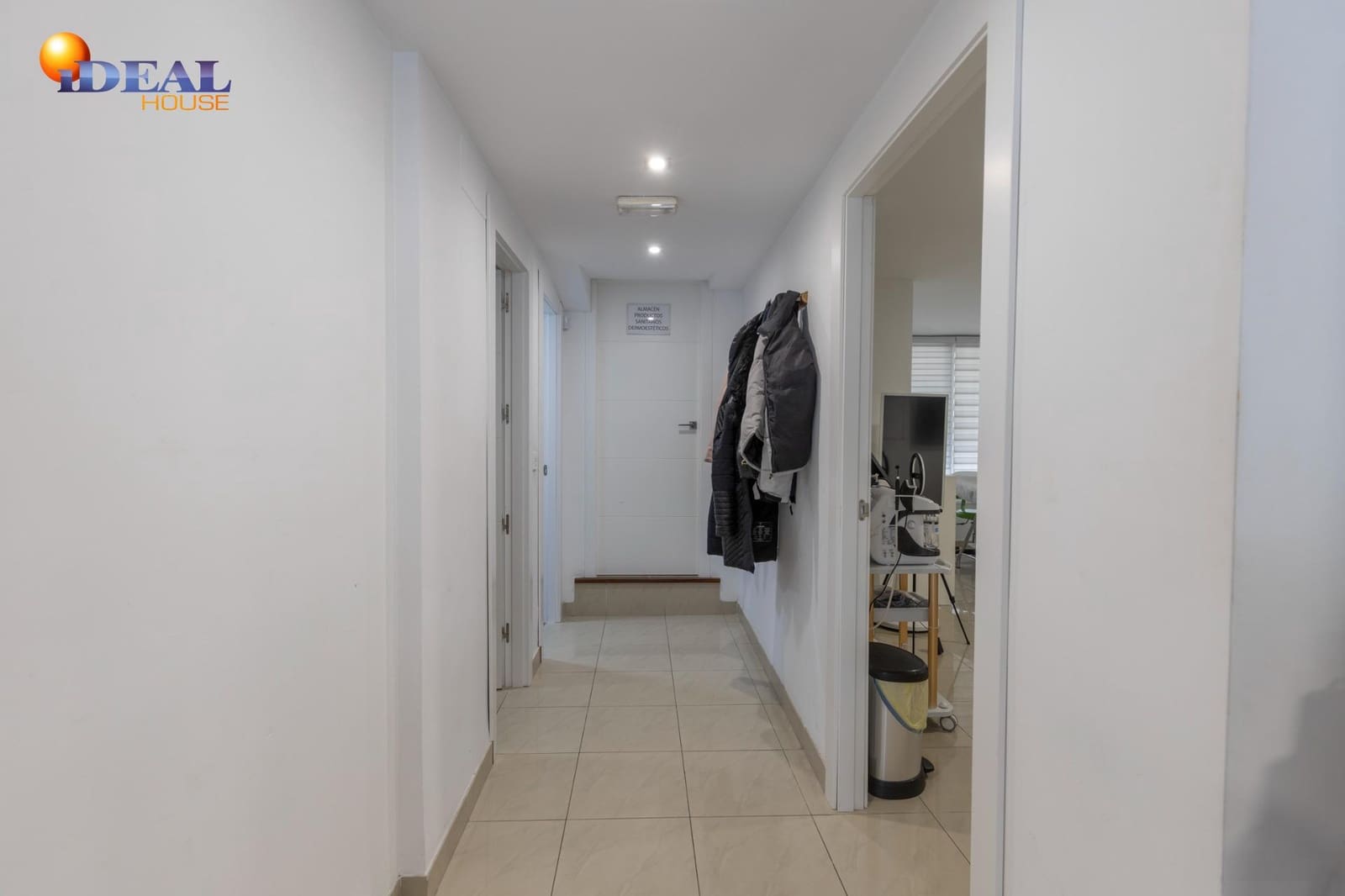 Kommersiell til salgs i Cullar Vega - € 115 000 (Ref: 9433947)