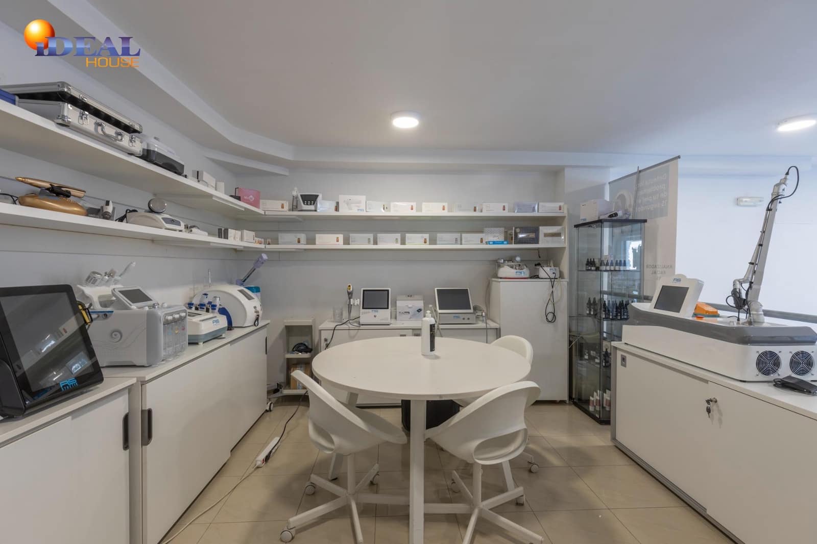 Kommersiell til salgs i Cullar Vega - € 115 000 (Ref: 9433947)