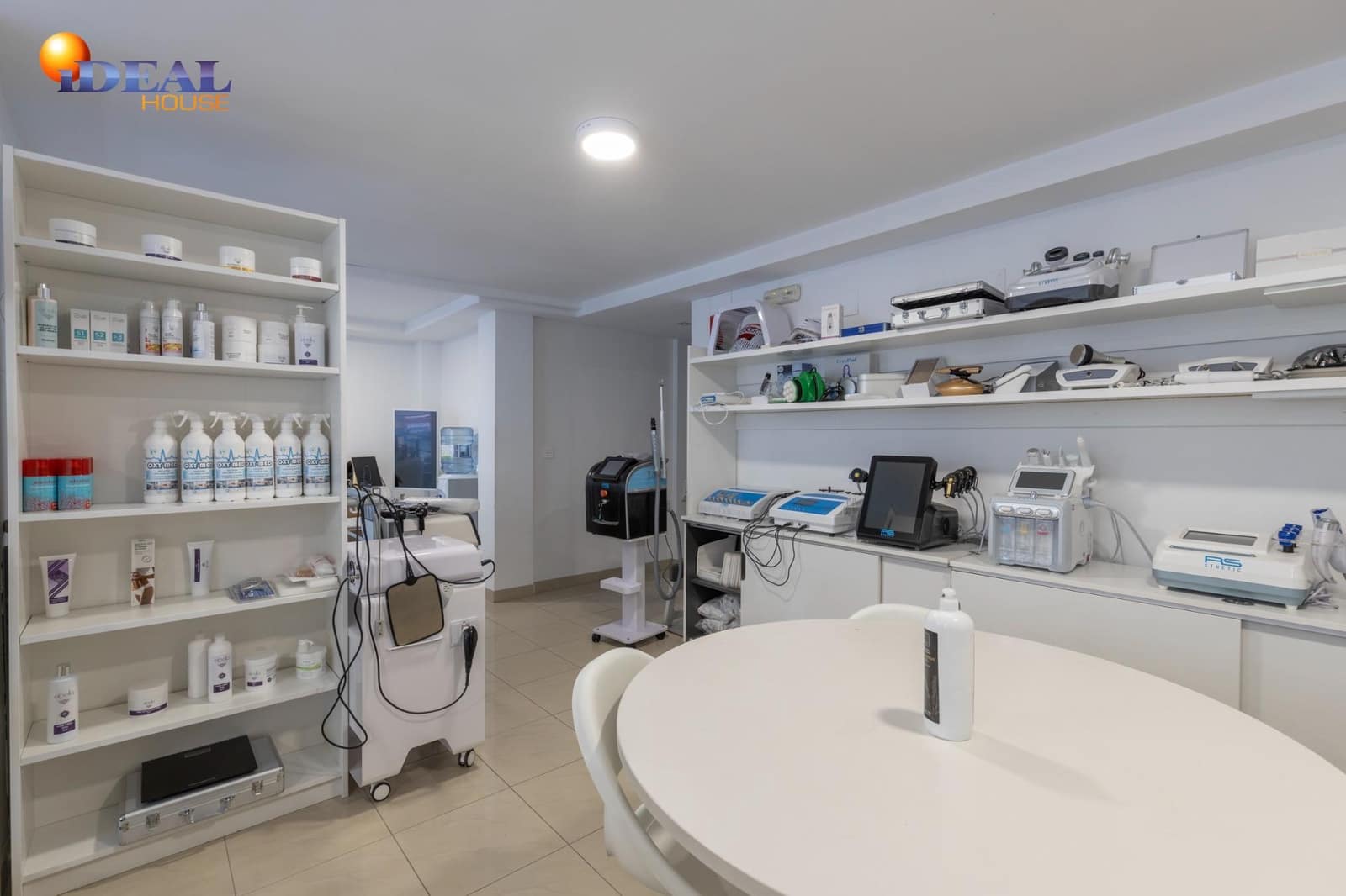 Kommersiell til salgs i Cullar Vega - € 115 000 (Ref: 9433947)