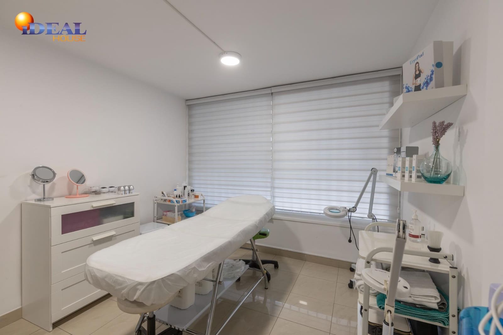 Kommersiell til salgs i Cullar Vega - € 115 000 (Ref: 9433947)