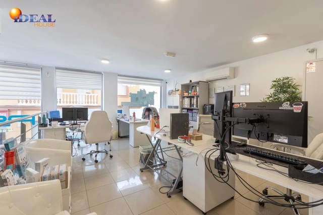 Kommersiell til salgs i Cúllar Vega - € 115 000 (Ref: 9433947)