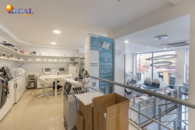 Kommersiell til salgs i Cúllar Vega - € 115 000 (Ref: 9433947)