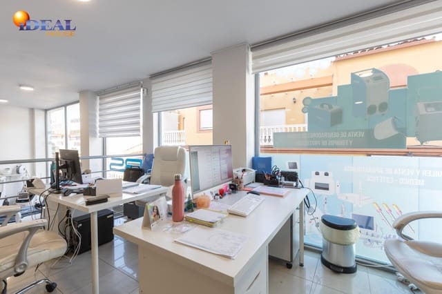 Kommersiell til salgs i Cúllar Vega - € 115 000 (Ref: 9433947)