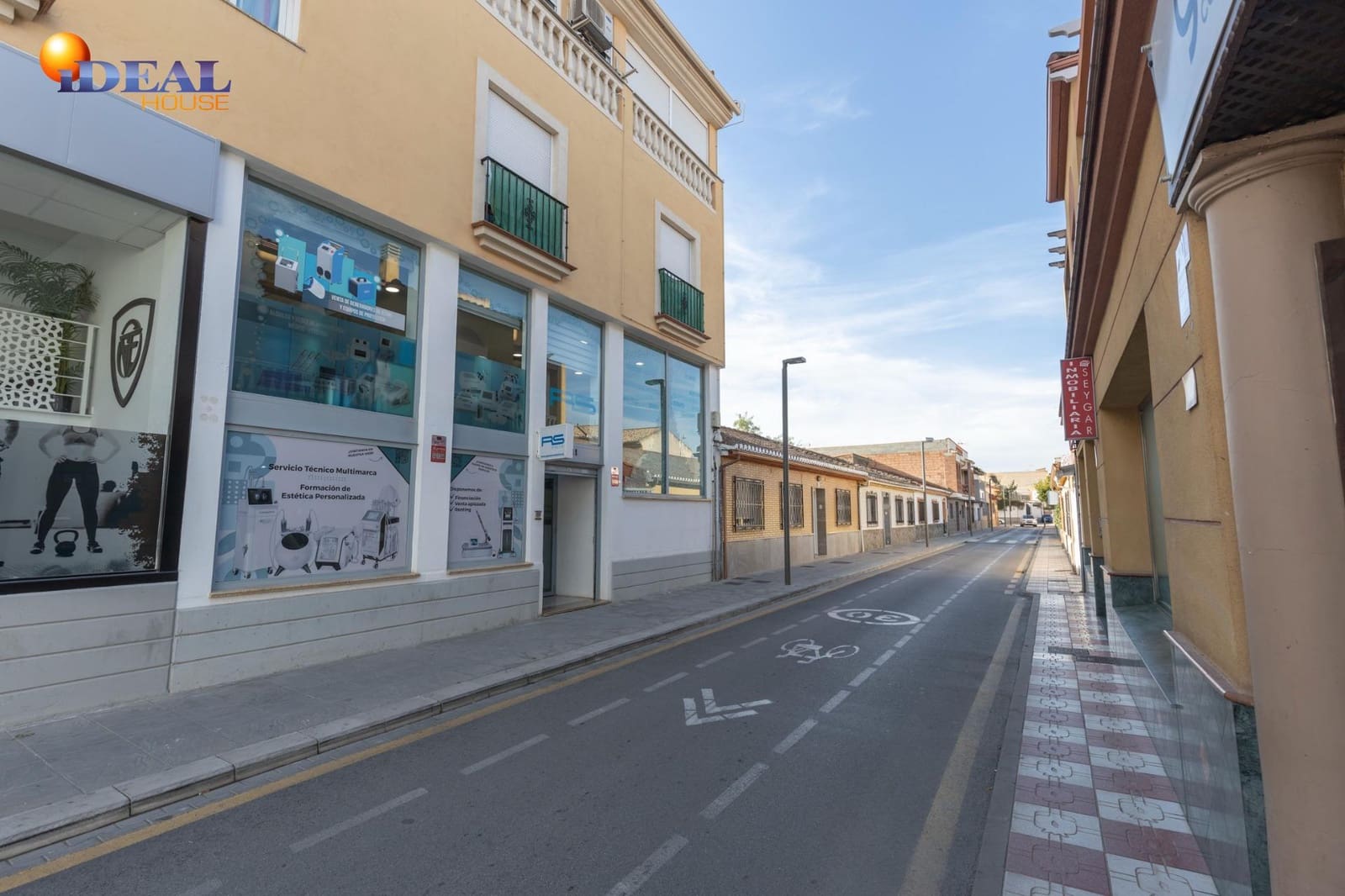 Kommersiell til salgs i Cullar Vega - € 115 000 (Ref: 9433947)