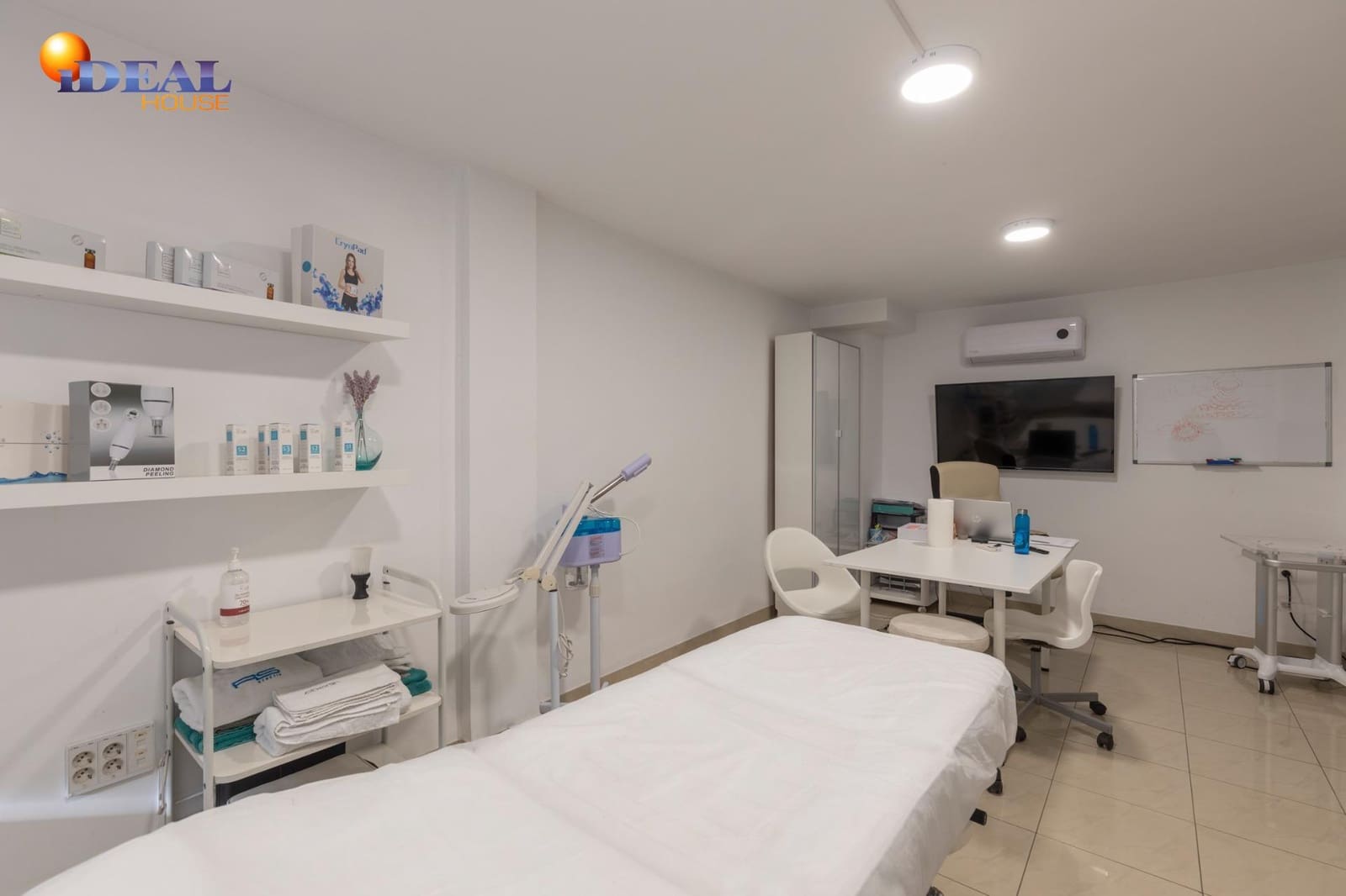 Kommersiell til salgs i Cullar Vega - € 115 000 (Ref: 9433947)