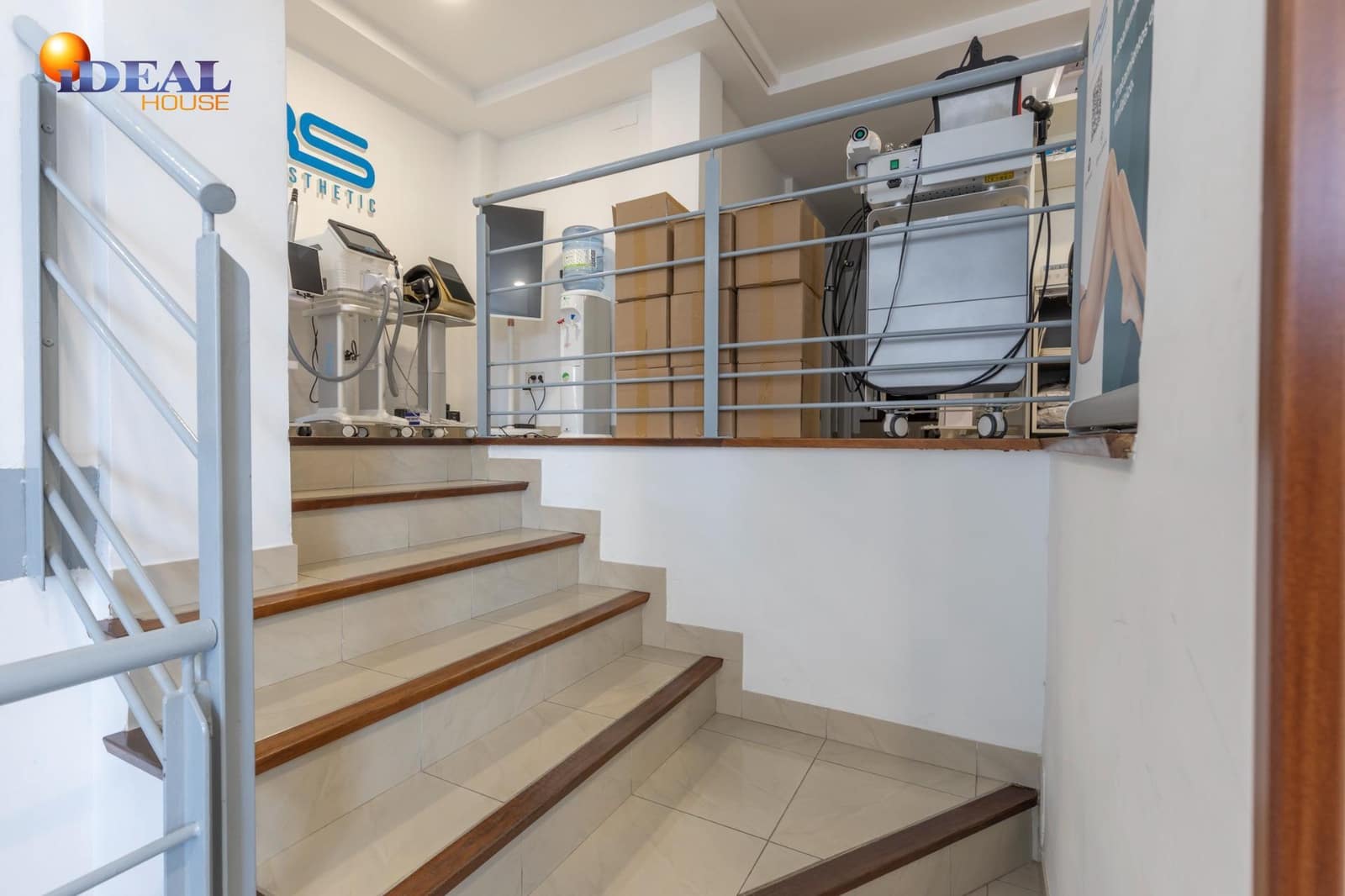 Kommersiell til salgs i Cullar Vega - € 115 000 (Ref: 9433947)