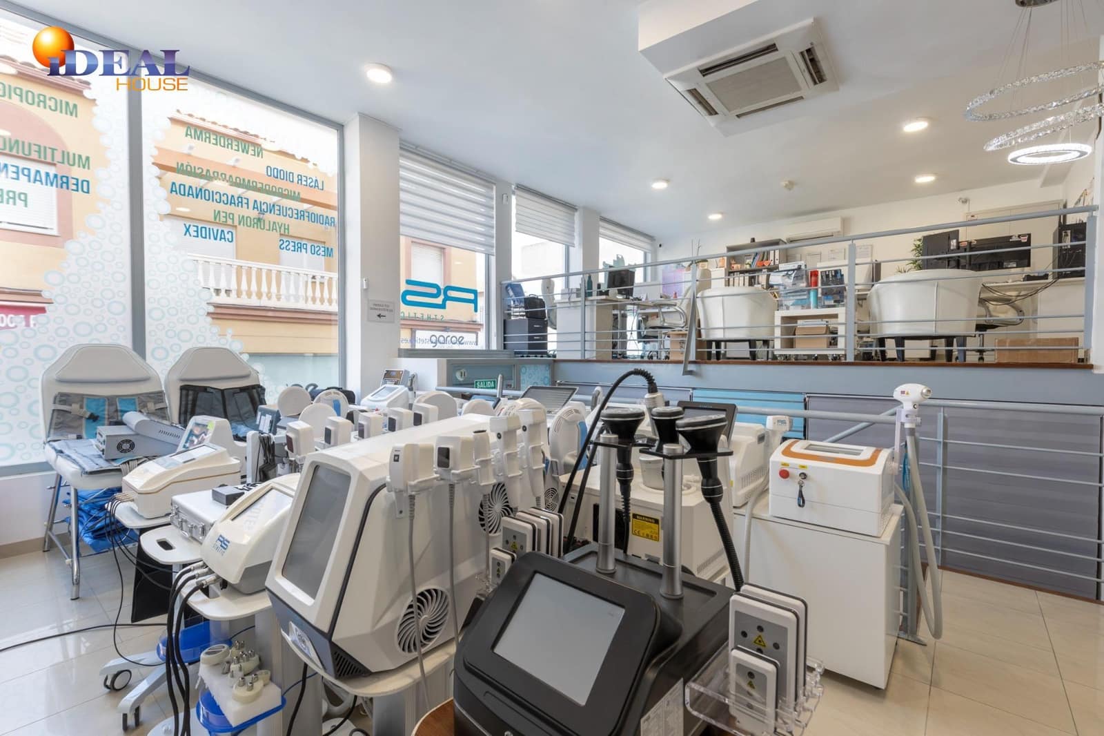 Kommersiell til salgs i Cullar Vega - € 115 000 (Ref: 9433947)