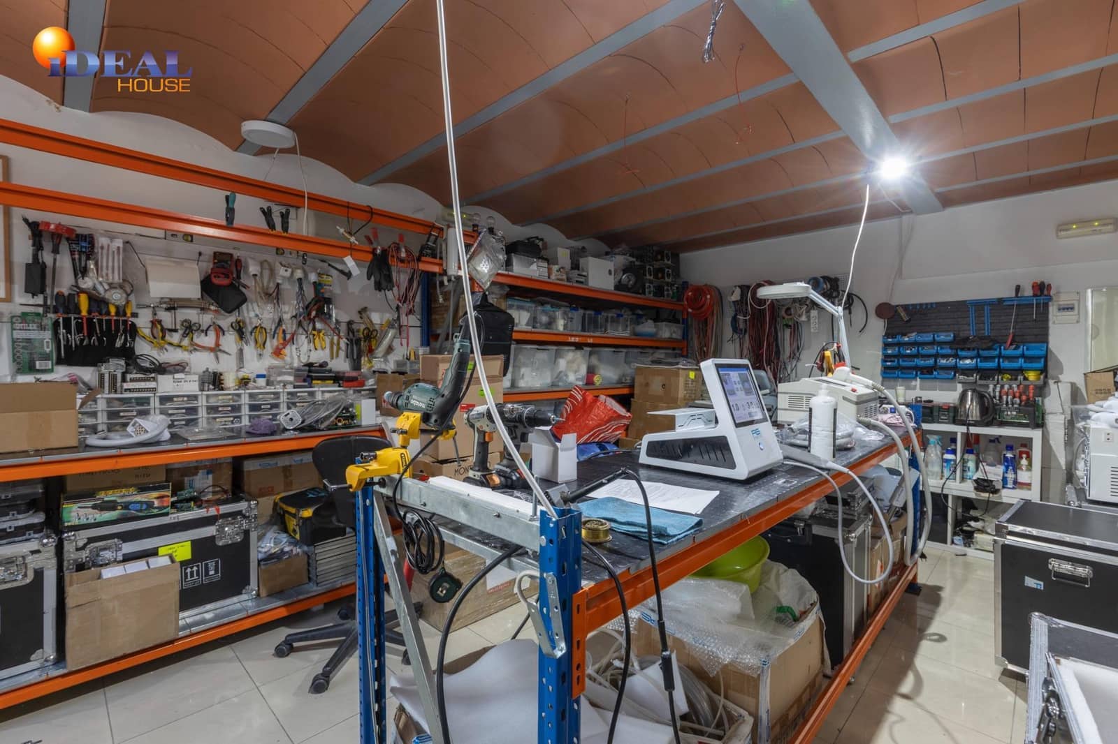 Kommersiell til salgs i Cullar Vega - € 115 000 (Ref: 9433947)